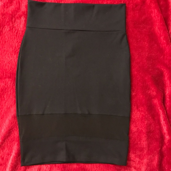 Bebe Black and Mesh Skirt